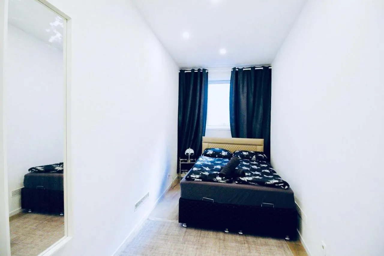Spacious 2Br 1Lr Apt 10 Min To St Stephen Vídeň 0*,  Rakousko